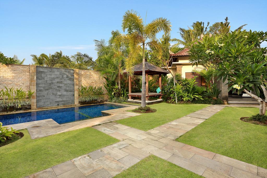 Askara Villa Canggu Buitenkant foto