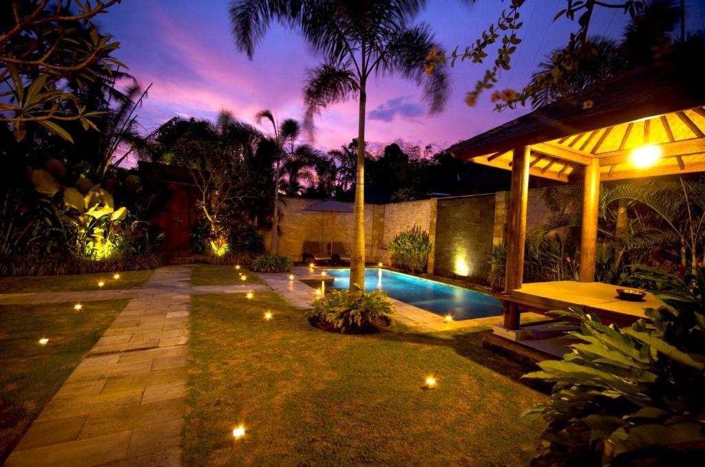 Askara Villa Canggu Buitenkant foto