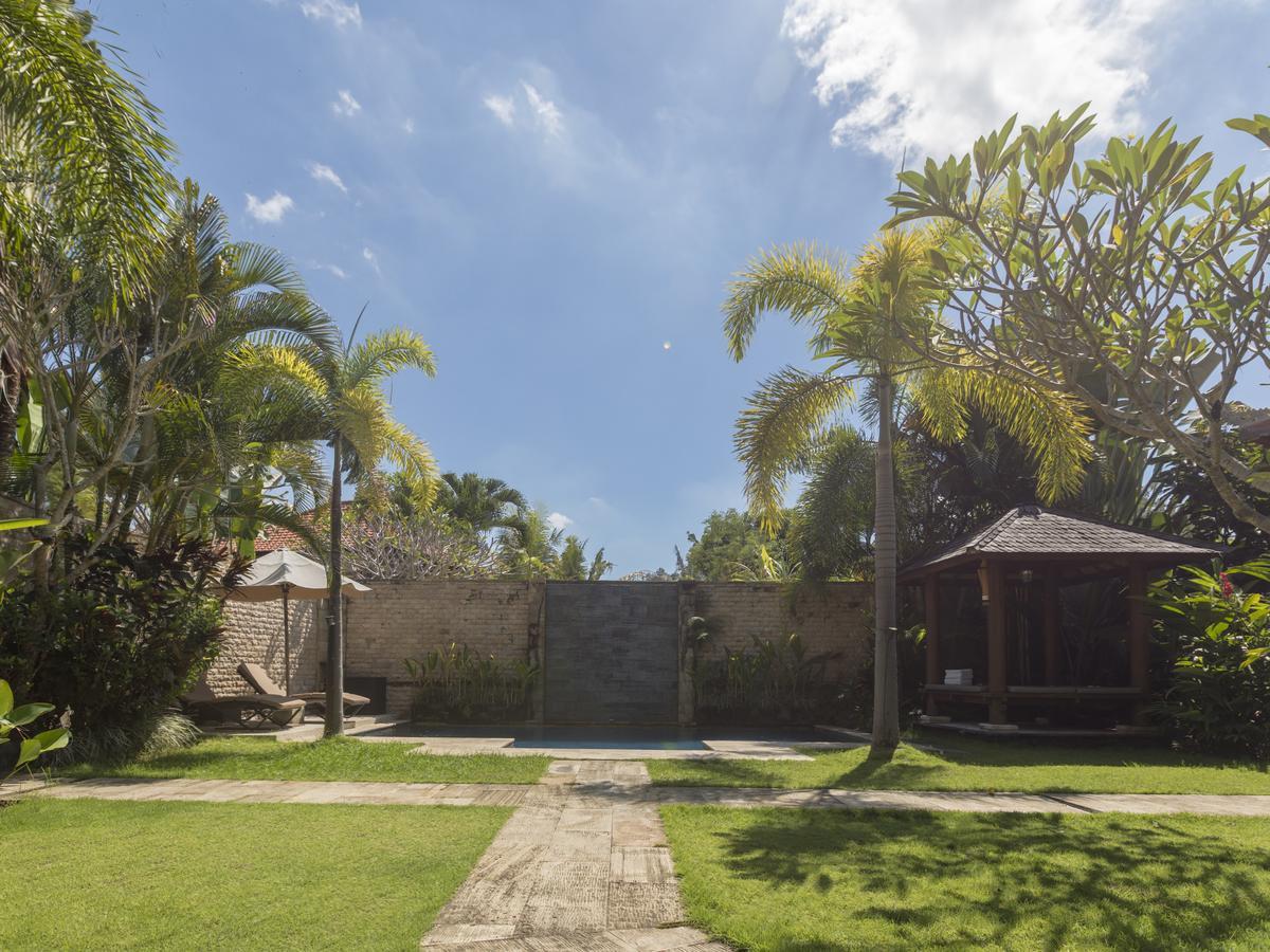 Askara Villa Canggu Buitenkant foto